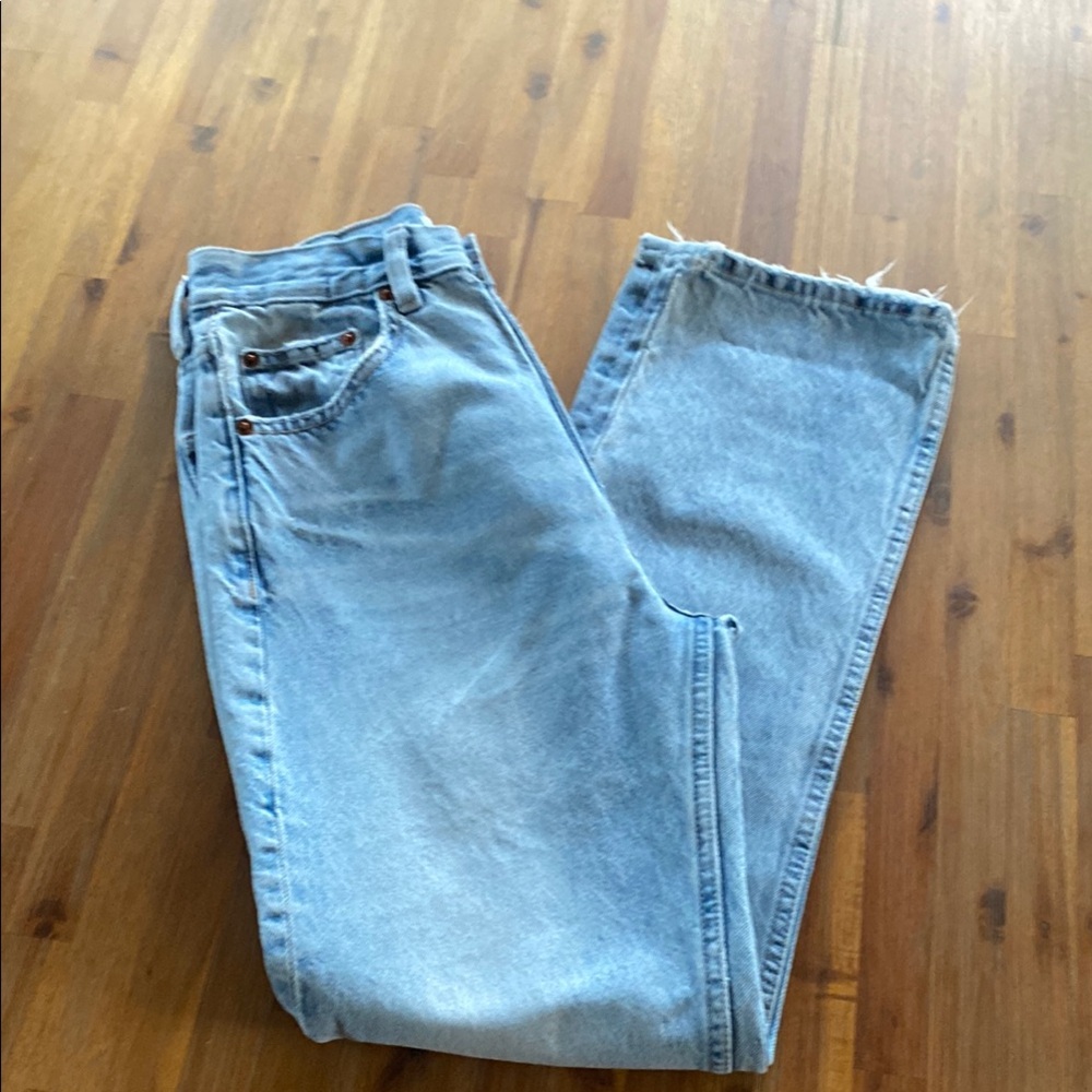 Zara boyfriend Denim jeans. Worn once. Sz 4. Inseam Appx  29". EUC